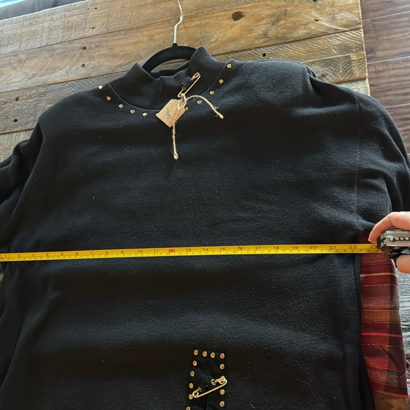 Vintage Jessica Ash safety pin sweater - Picture 6 of 7